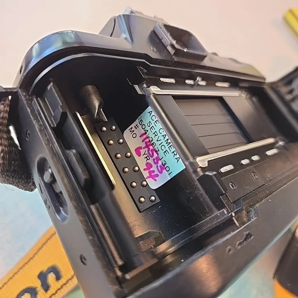 VTG Nikon N4004 SLR Film Camera Decision Master System Japan 35mm AF QD Strap‎